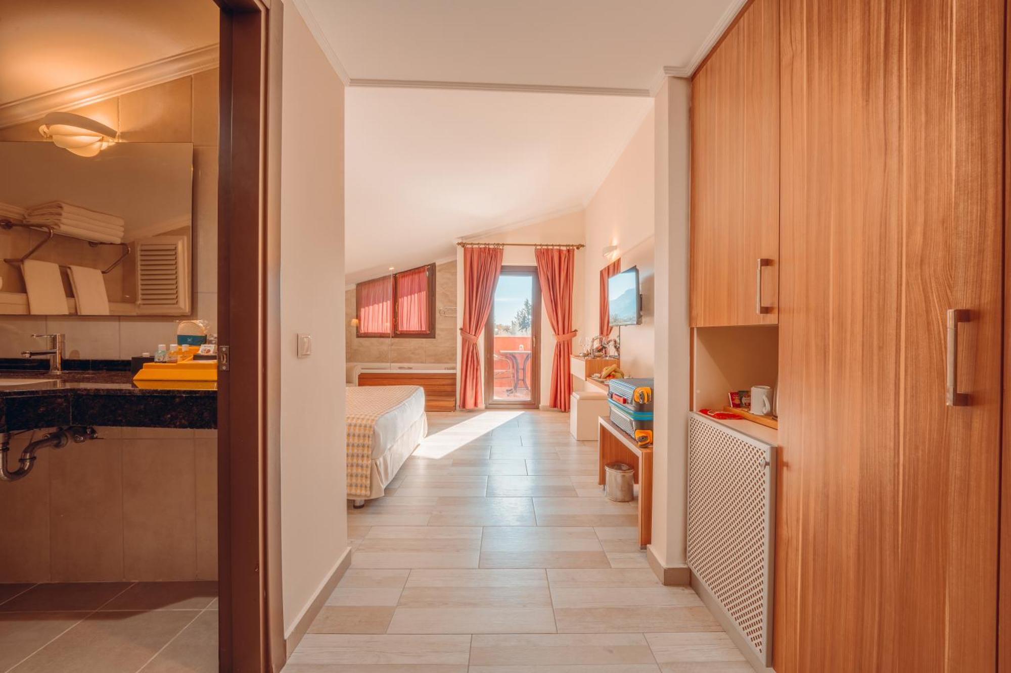 Sundia By Liberty Suncity 4* Ölüdeniz